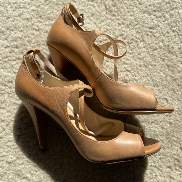 Nude adiPRENE Rockport heels sz6.5 - Picture 2 of 6
